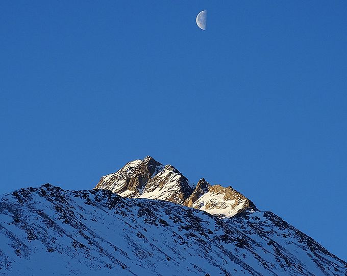 Ski touring